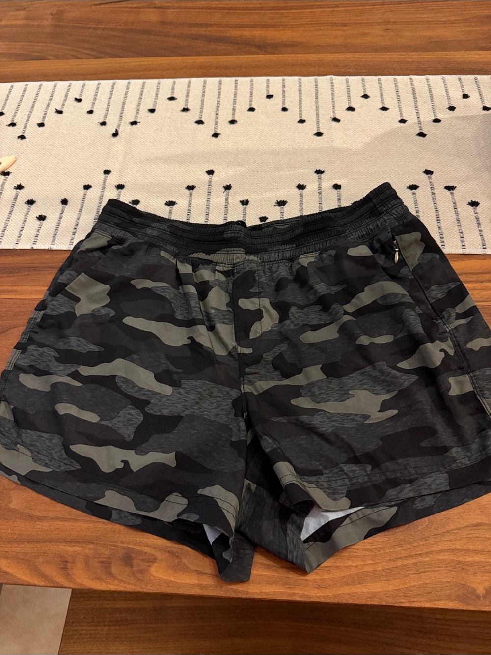 Women’s  Camo Performance Shorts - Black/Greeb